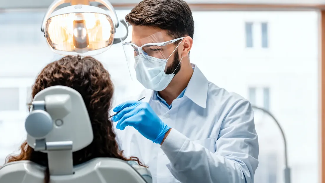 Do You Need a Dental Surgeon? Signs It’s Time To See One